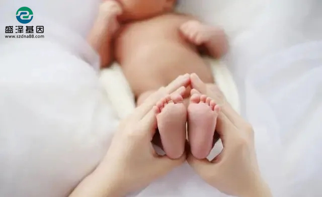 公婆要求做親子鑒定，剛生完孩子的兒媳嚎啕大哭