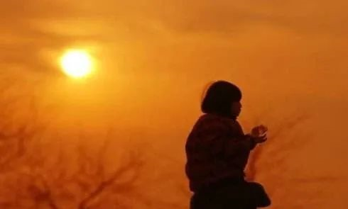 養(yǎng)育7年的女兒親子鑒定非親生，這位父親的做法讓人感動！