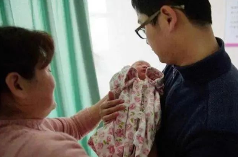 給親生孩子上戶口，為何還要去司法鑒定中心做親子鑒定出生證？