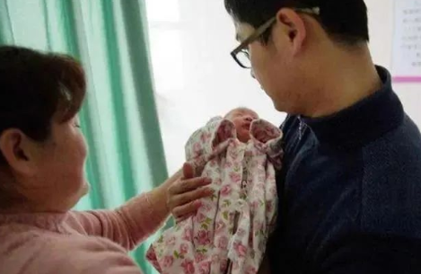 親子鑒定證明非婚生子法院會(huì)判決離婚嗎？可以要求過錯(cuò)方賠償嗎？